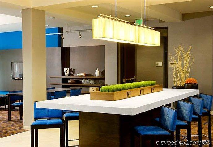 Отель Courtyard By Marriott Seattle Федерал-Уэй Экстерьер фото
